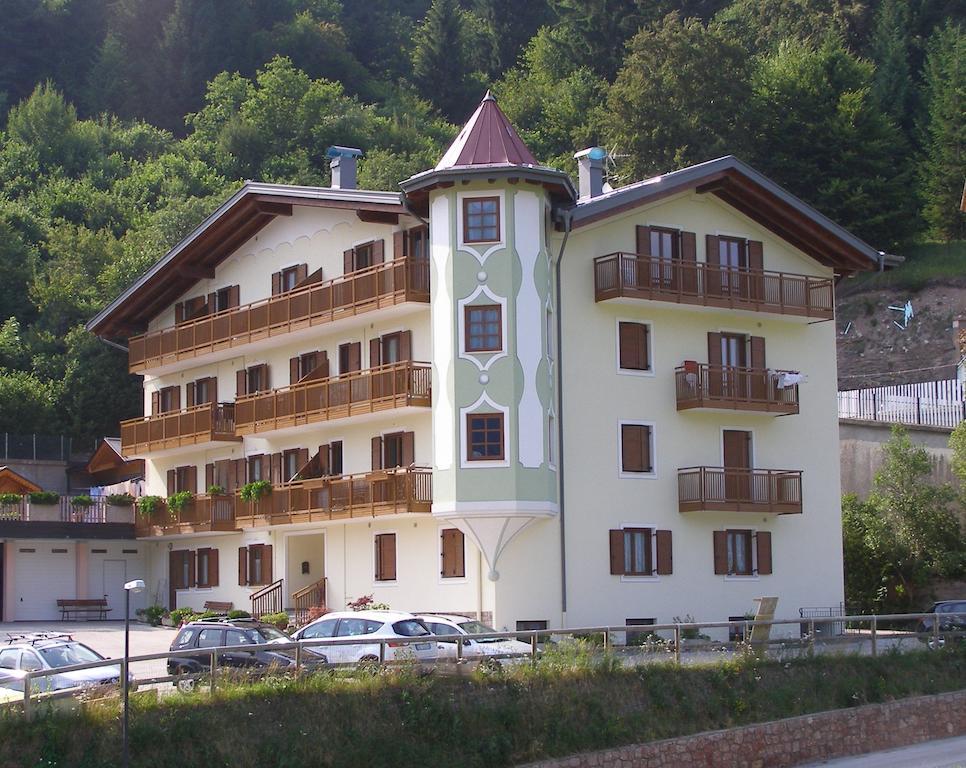 Appartamenti La Val 안달로 외부 사진